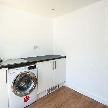 Elegant 2Bd House With Garden And Decked Patio Villa London Exterior photo