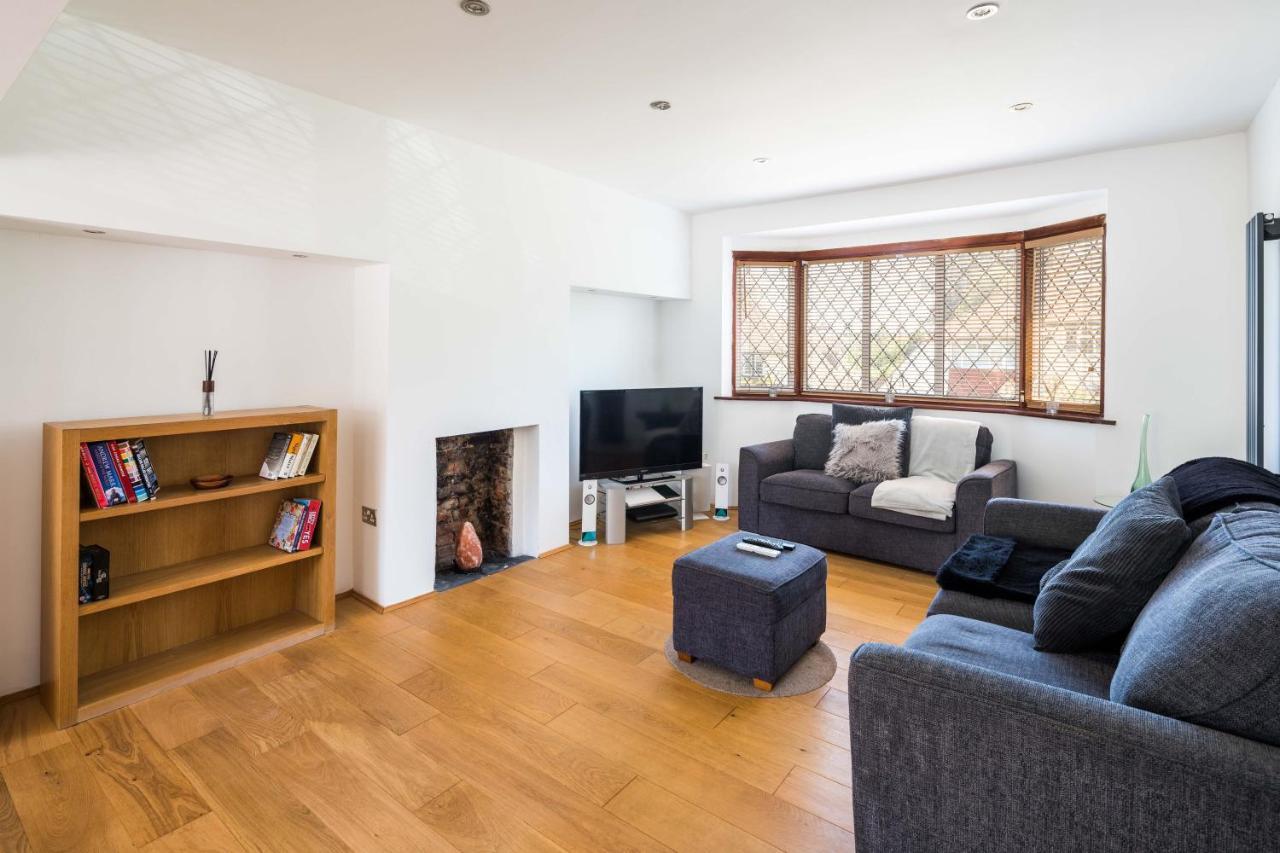 Elegant 2Bd House With Garden And Decked Patio Villa London Exterior photo