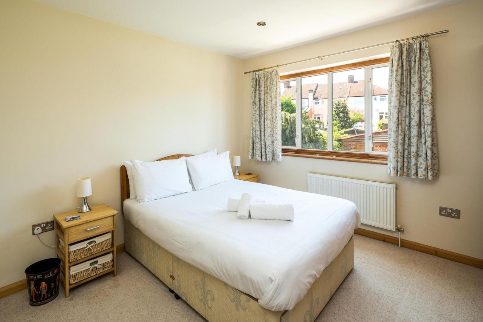 Elegant 2Bd House With Garden And Decked Patio Villa London Exterior photo